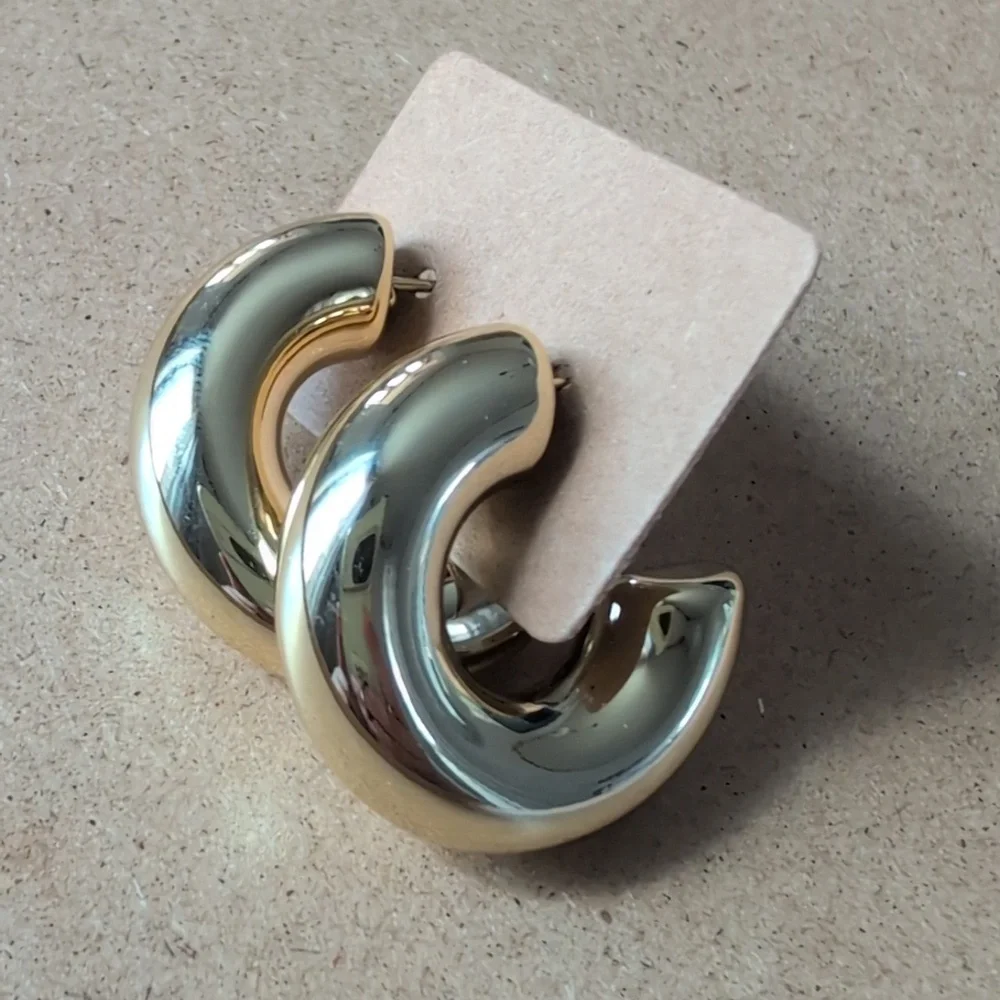 Chic Bold Gold Crescent Earrings